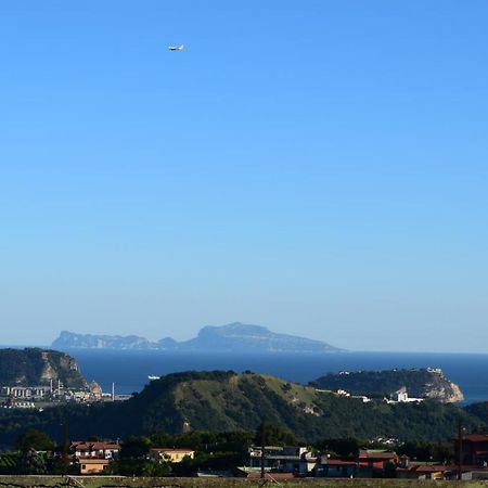 Sea View Apartment เนเปิลส์ ภายนอก รูปภาพ